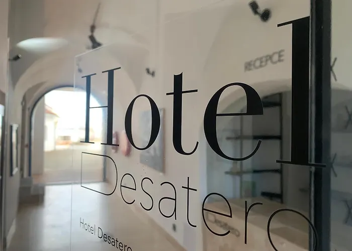 Hotel Desatero *