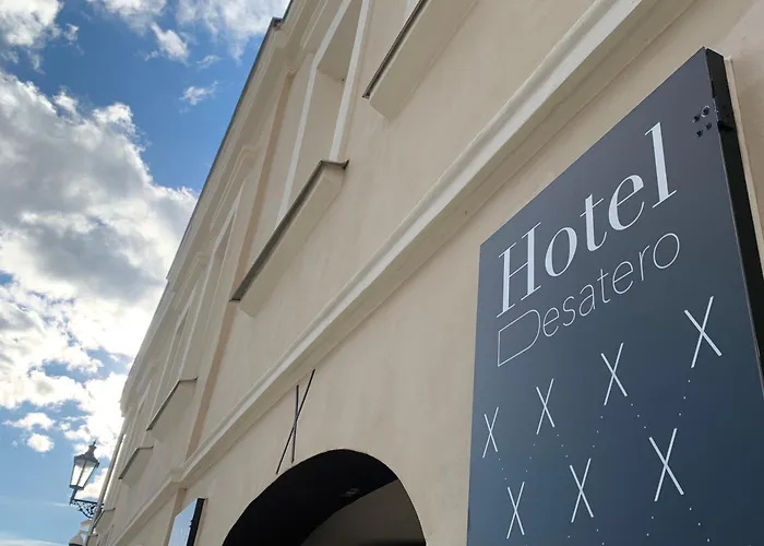 Hotel Desatero